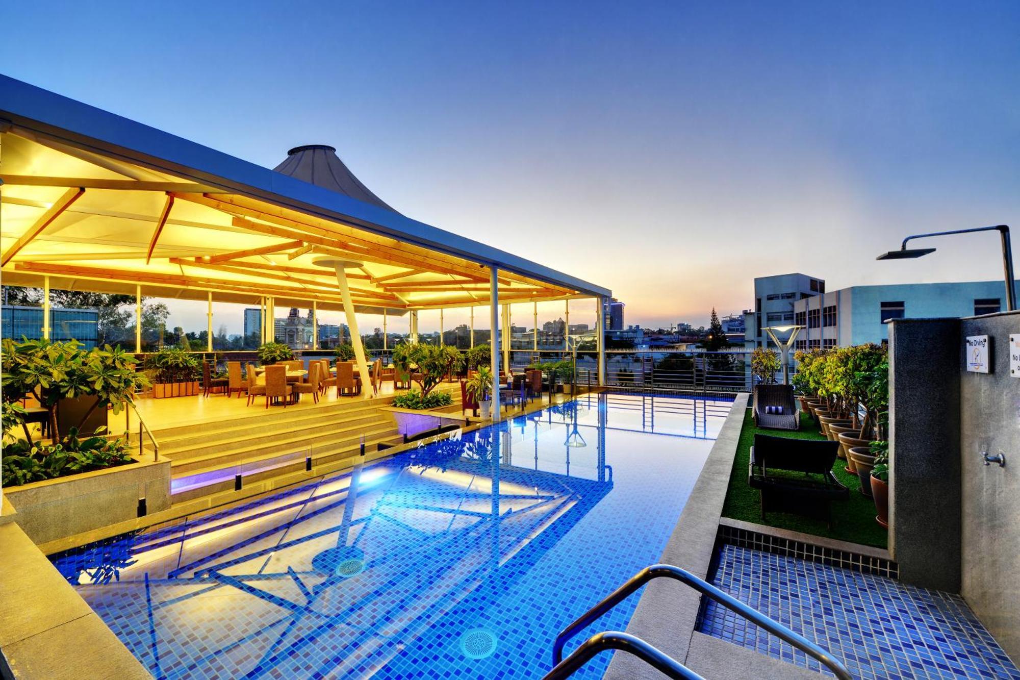 Iris The Business Hotel Bangalore Eksteriør billede