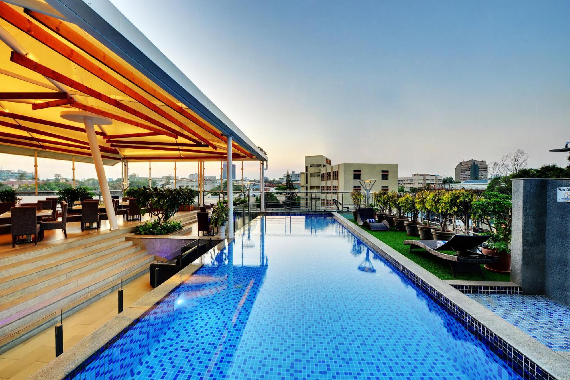 Iris The Business Hotel Bangalore Eksteriør billede