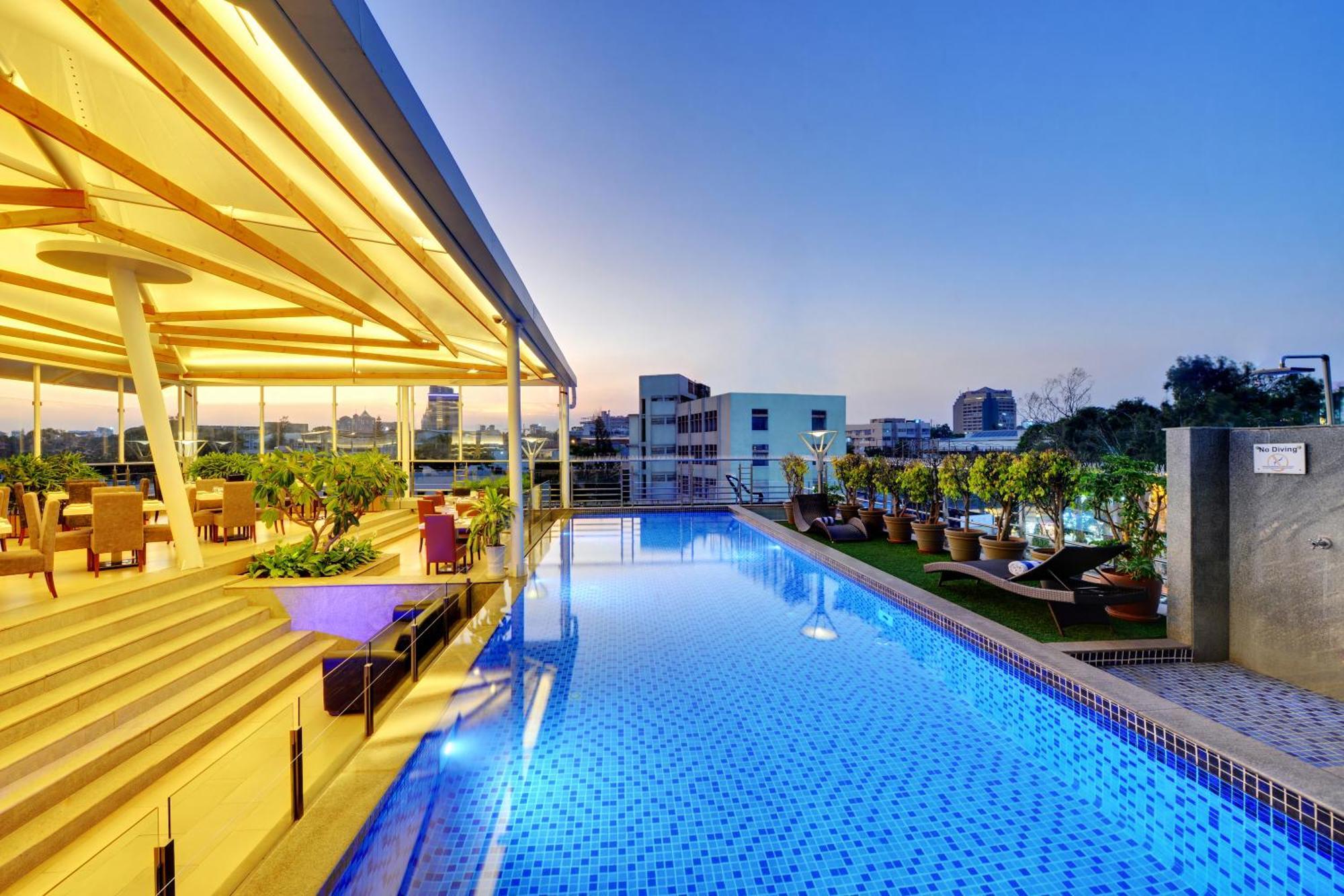 Iris The Business Hotel Bangalore Eksteriør billede