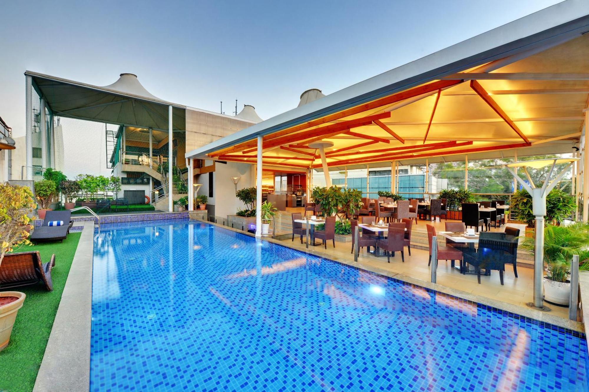 Iris The Business Hotel Bangalore Eksteriør billede